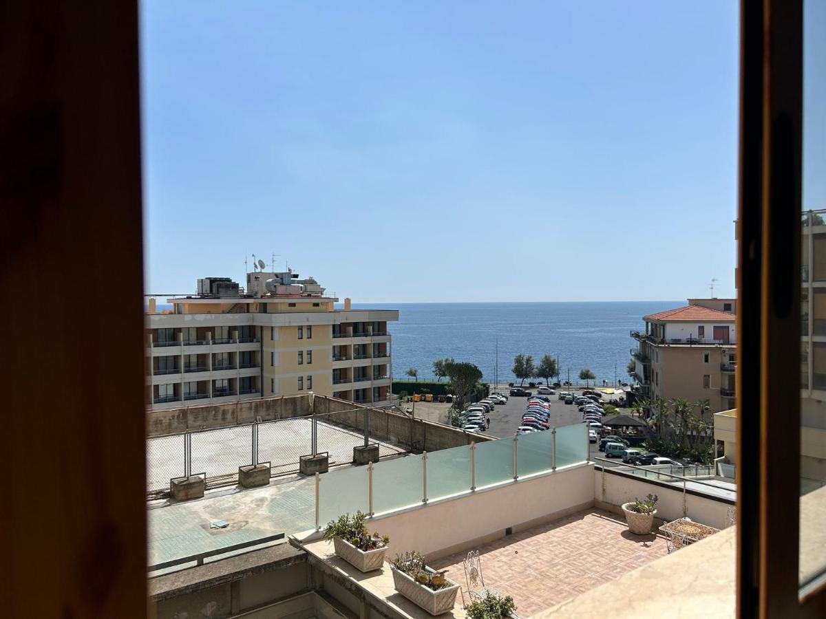 Rotolo Suite 403 Catania-Fontanarossai nemzetközi repülőtér Kültér fotó